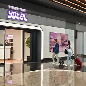 2* Ξενοδοχείο Yotel Airport, Entrance