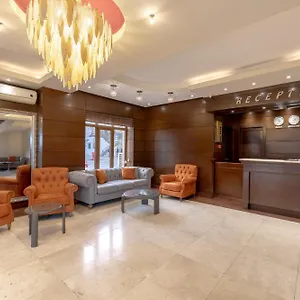https://riviera-hotel.aboutbakuhotels.com